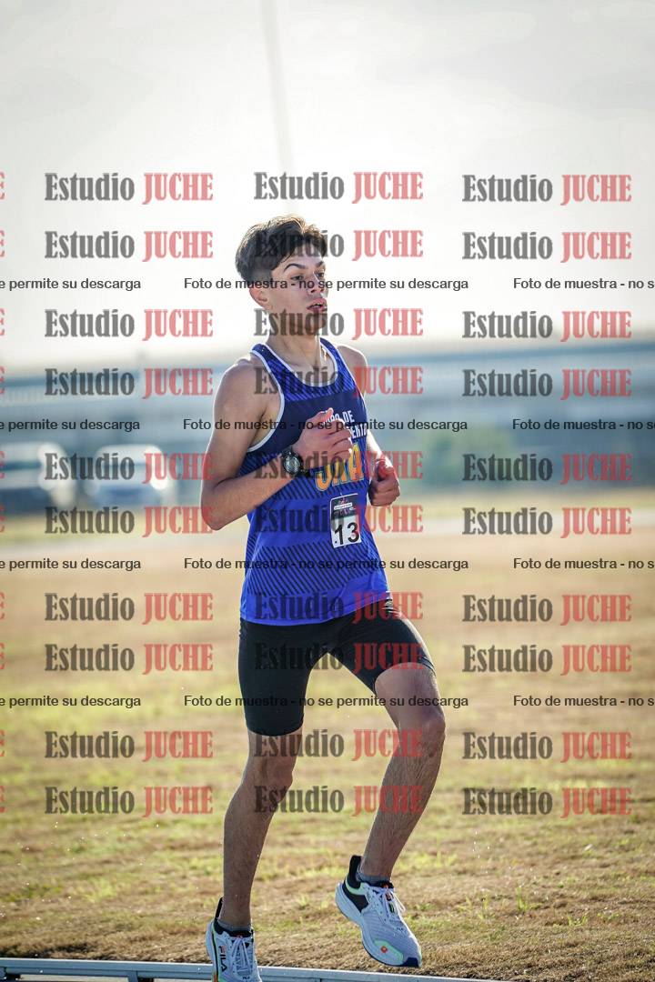 Fotos de los 2000 m con obstáculos de varones