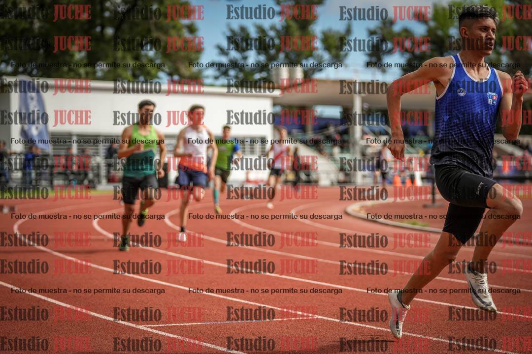Fotos de los 400 m con vallas de varones