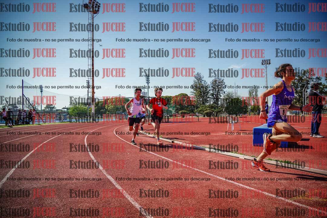 Fotos de los 600 m llanos de varones - U16
