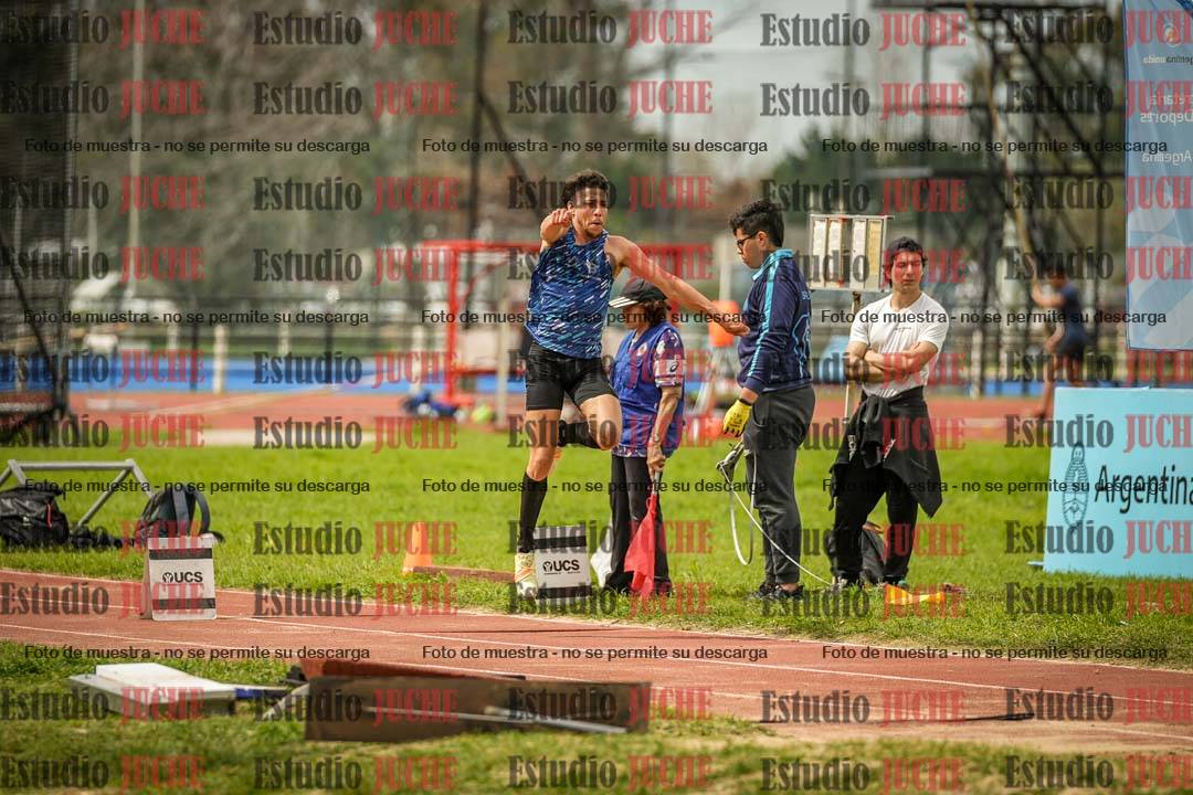 Fotos del salto triple de varones