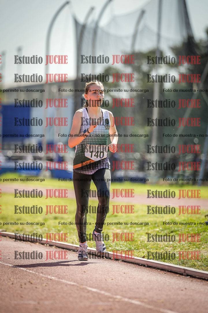 Fotos de los 1500 m con obstáculos de mujeres