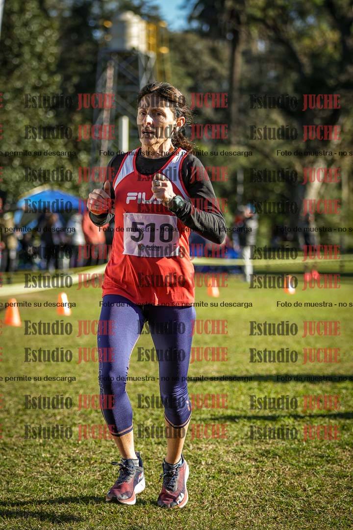 Fotos de la llegada del cross de 4000 m - mujeres