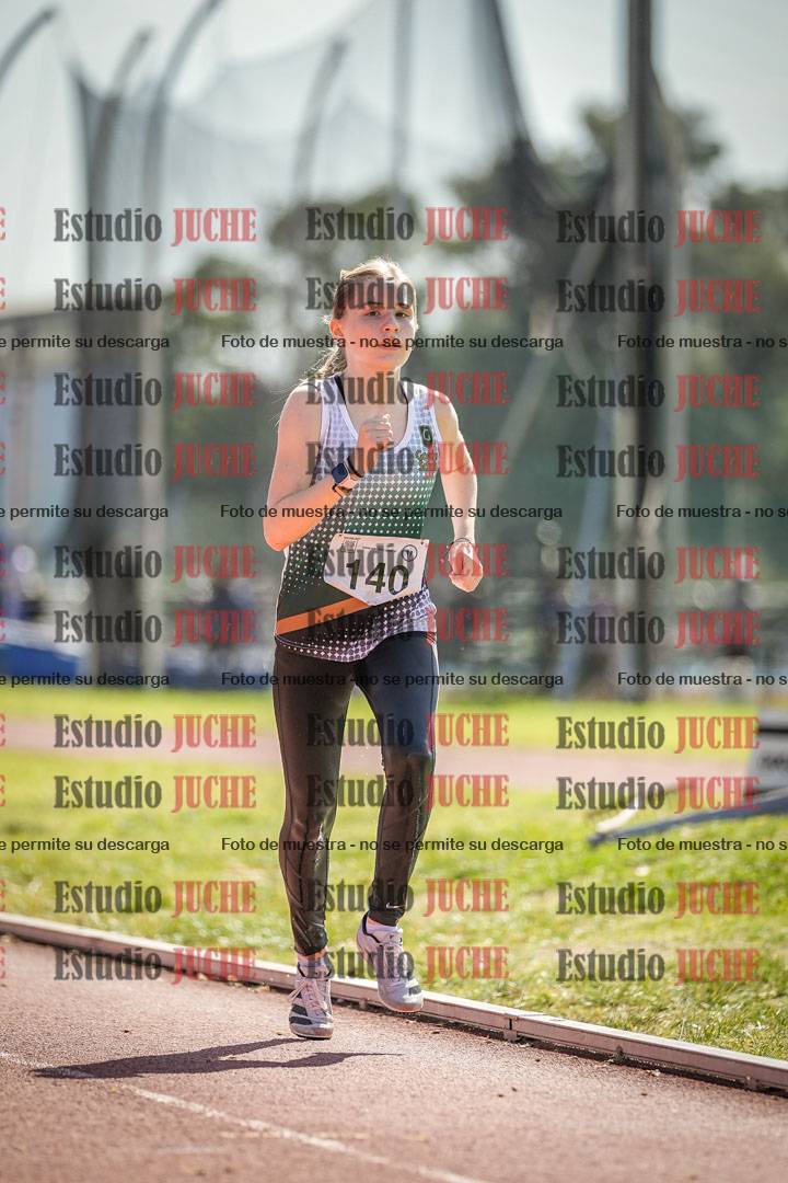 Fotos de los 1500 m con obstáculos de mujeres