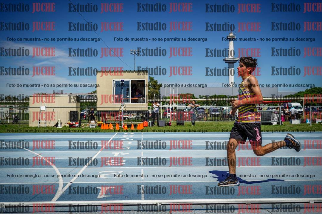 Fotos de los 600 m llanos de varones