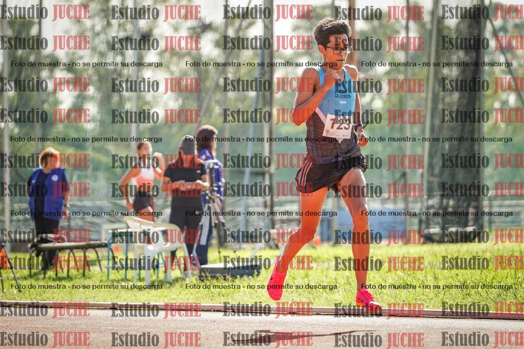 Fotos de los 3000 m con obstáculos de varones