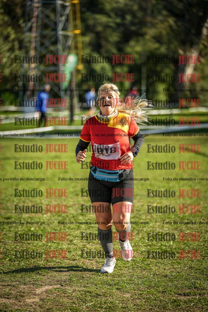 Fotos de la llegada del cross de 4000 m - mujeres