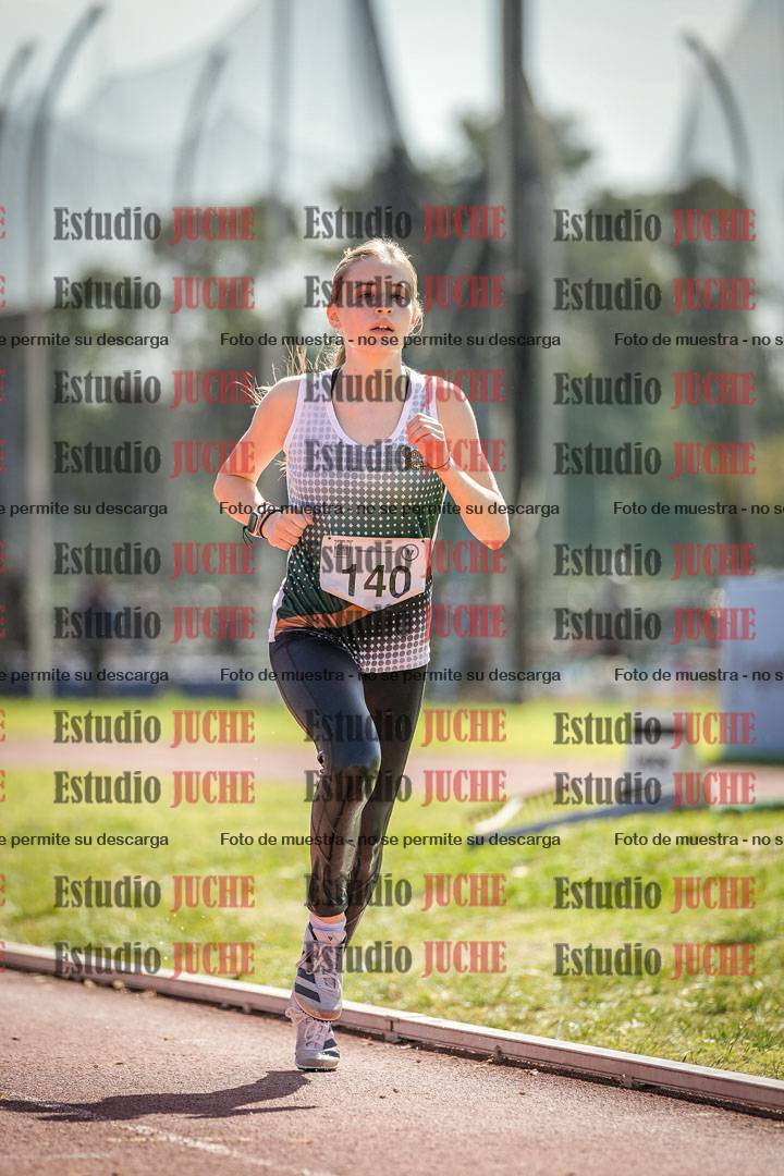 Fotos de los 1500 m con obstáculos de mujeres