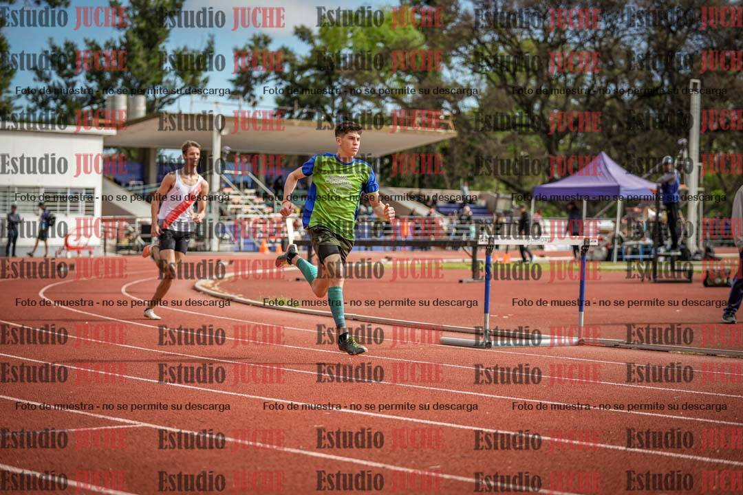 Fotos de los 400 m con vallas de varones