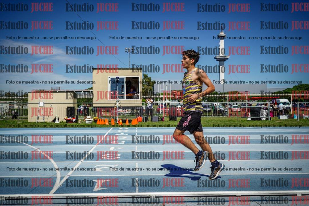 Fotos de los 600 m llanos de varones