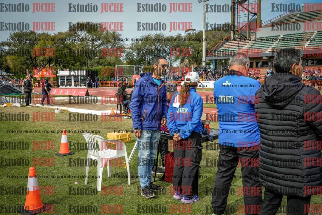 Fotos de algunos extras y podios del día 3