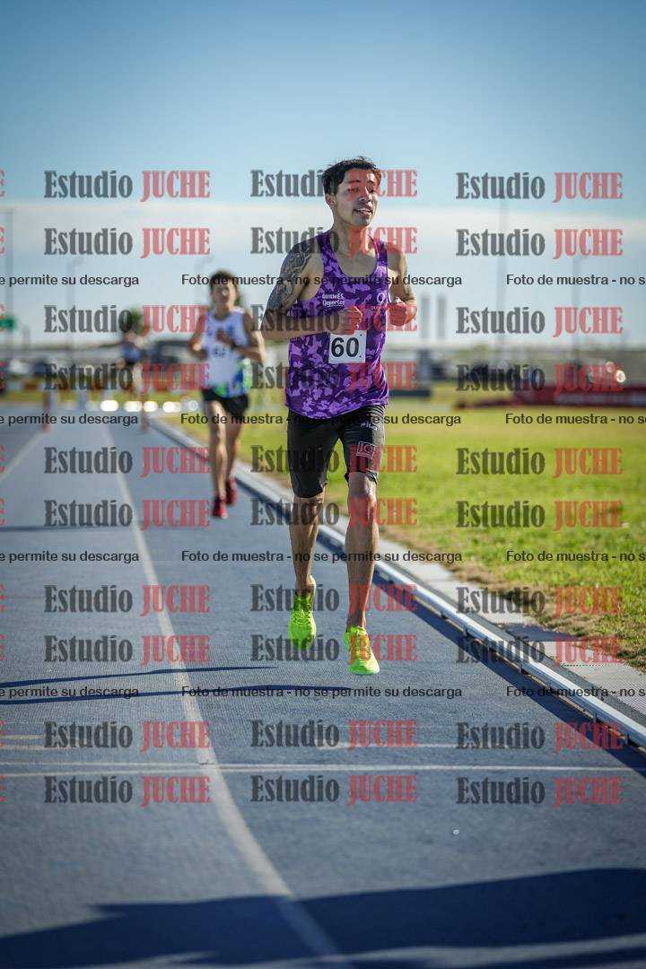 Fotos de los 3000 m con obstáculos de varones