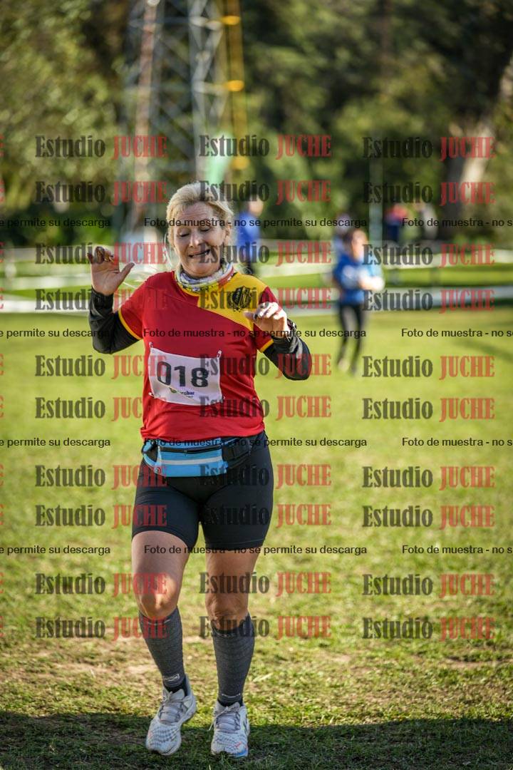 Fotos de la llegada del cross de 4000 m - mujeres