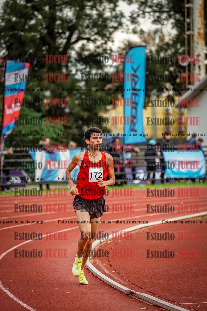 Fotos de los 2000 m con obstáculos de varones