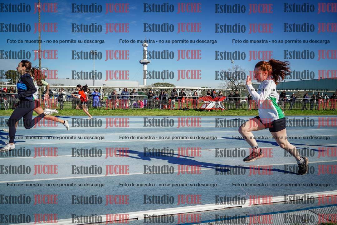 Fotos de los 80 m llanos de mujeres - U14