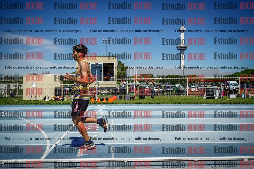 Fotos de los 600 m llanos de varones