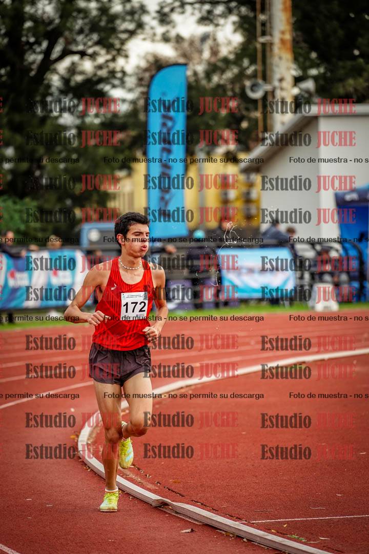 Fotos de los 2000 m con obstáculos de varones
