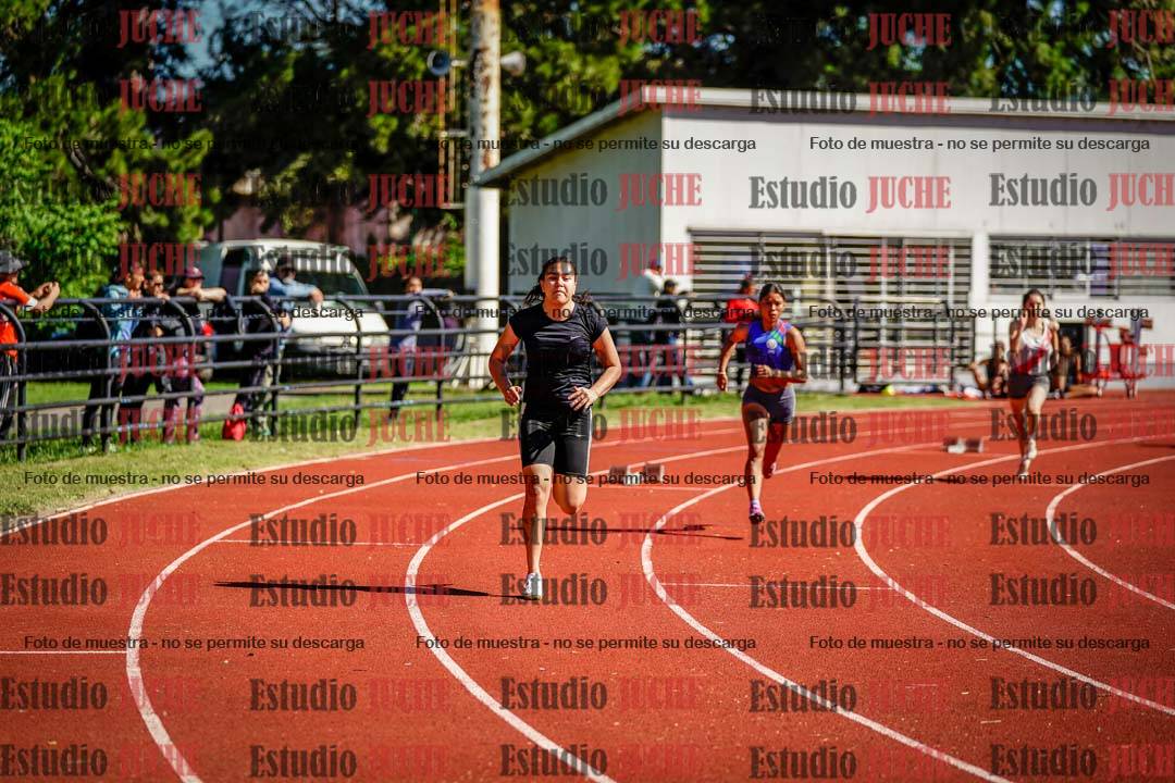 Fotos de los 400 m con vallas de mujeres