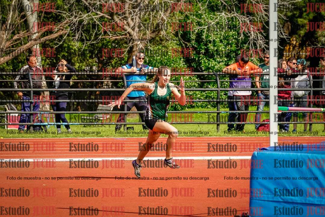 Fotos del salto en alto de mujeres - hexatlón 2