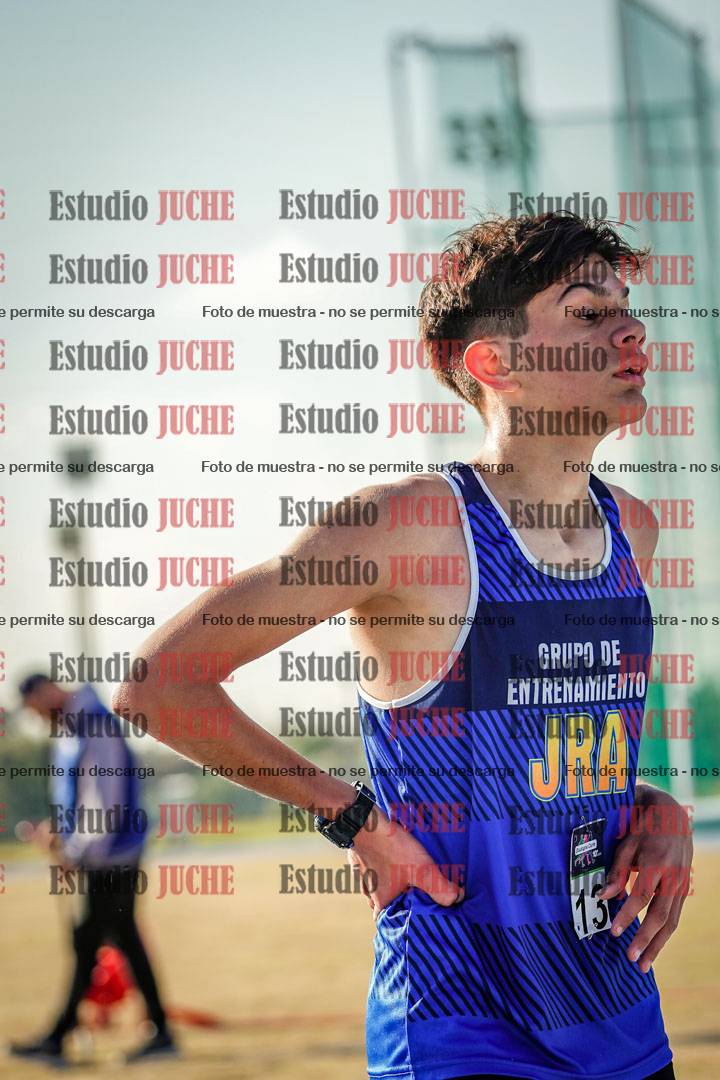 Fotos de los 2000 m con obstáculos de varones