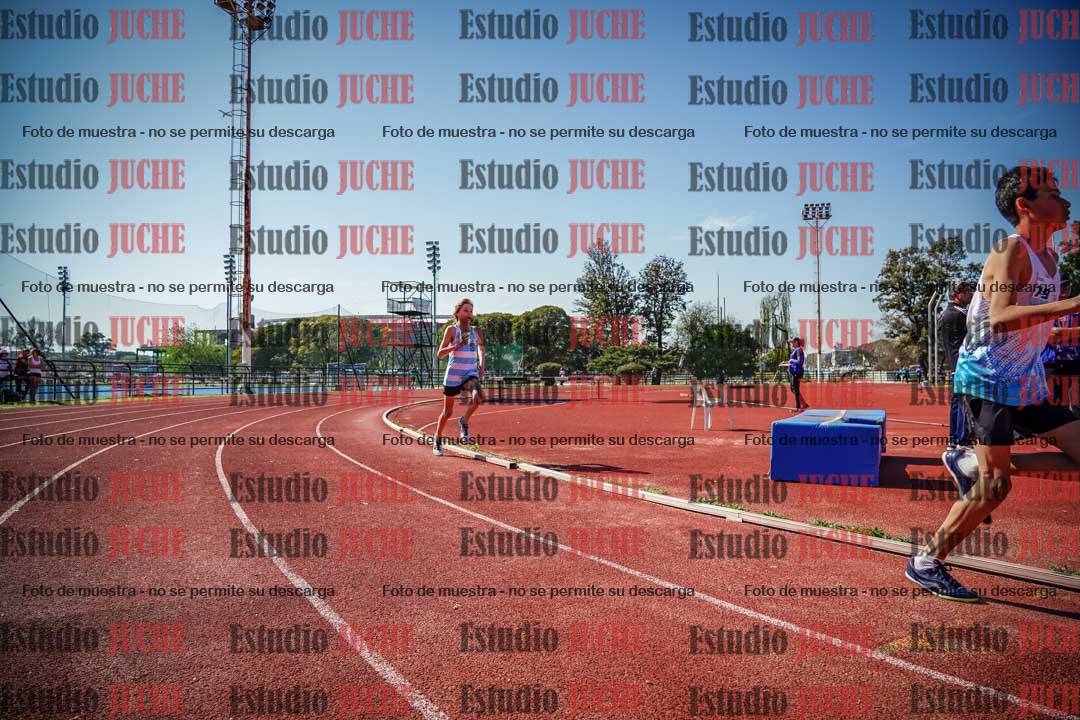 Fotos de los 600 m llanos de varones - U16