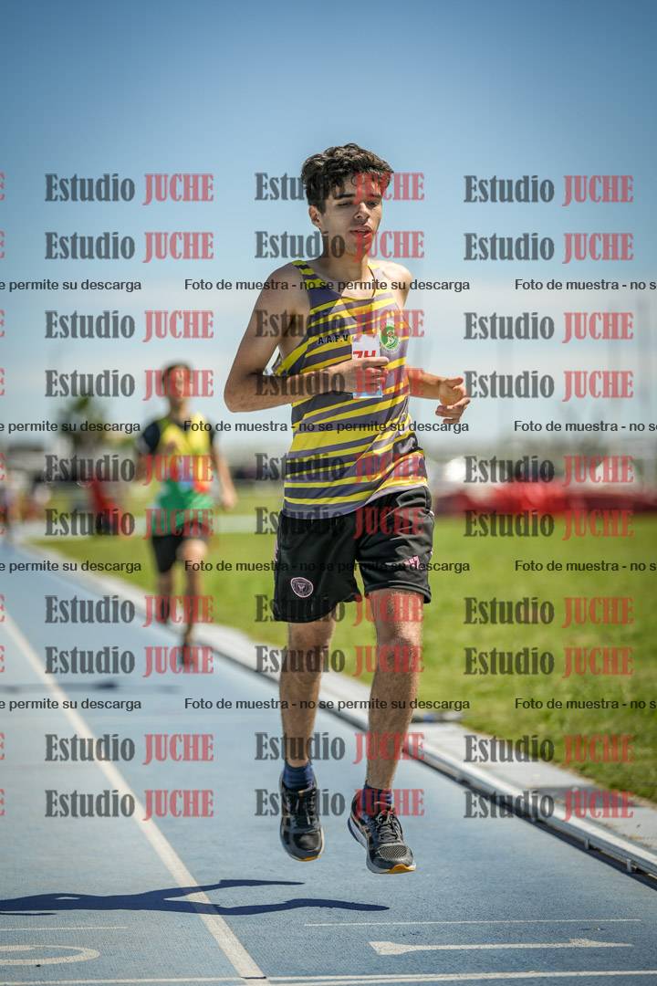 Fotos de los 600 m llanos de varones