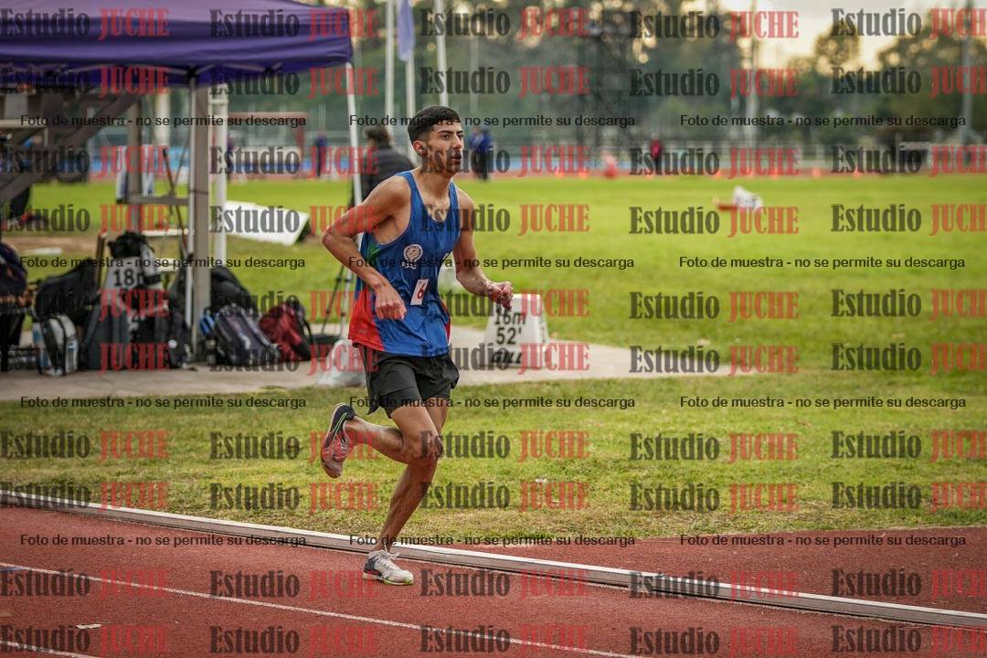 Fotos de los 3000 m con obstáculos de varones