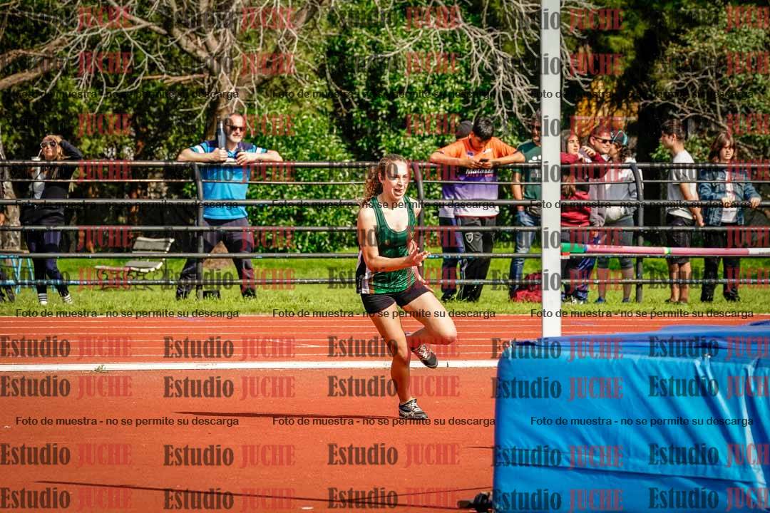 Fotos del salto en alto de mujeres - hexatlón 2