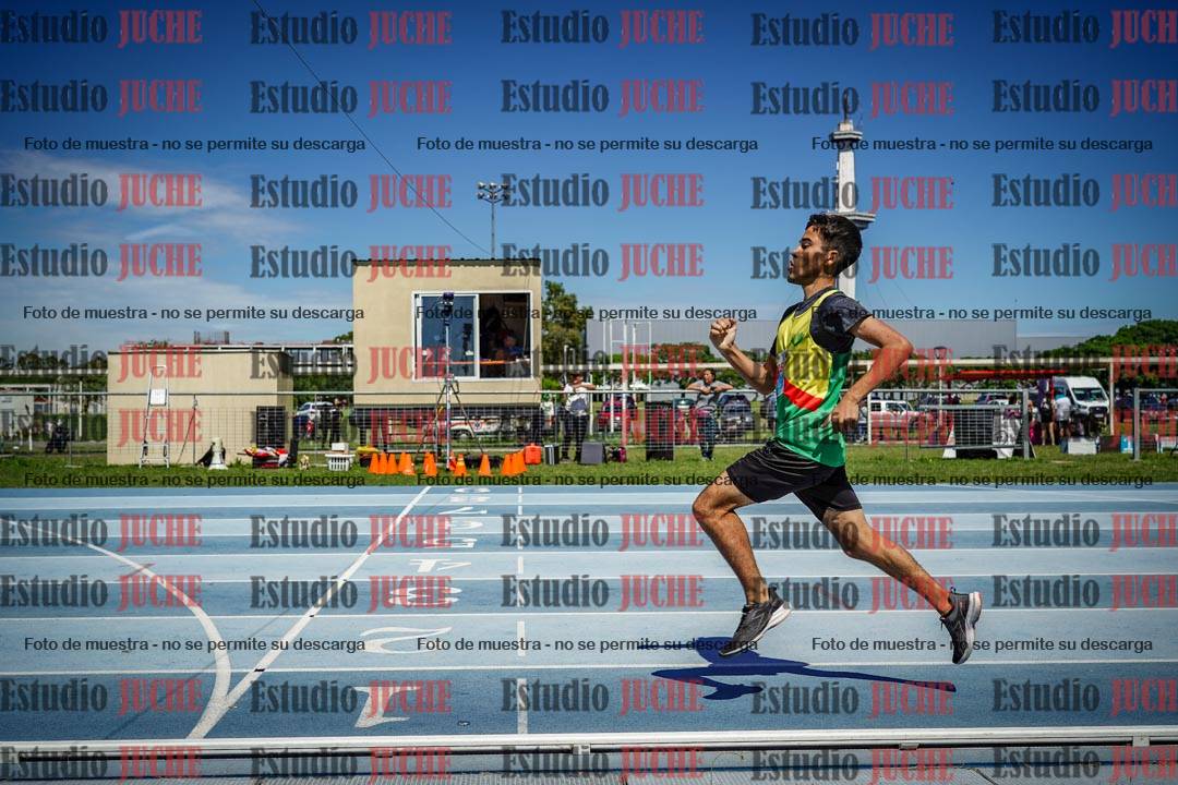 Fotos de los 600 m llanos de varones