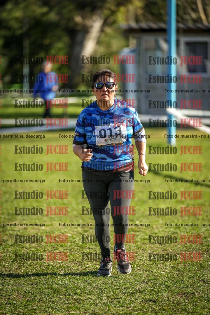 Fotos de la llegada del cross de 4000 m - mujeres
