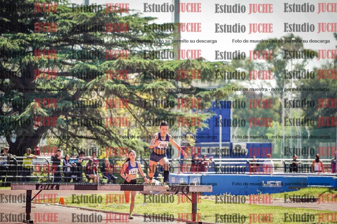 Fotos de los 1500 m con obstáculos de mujeres