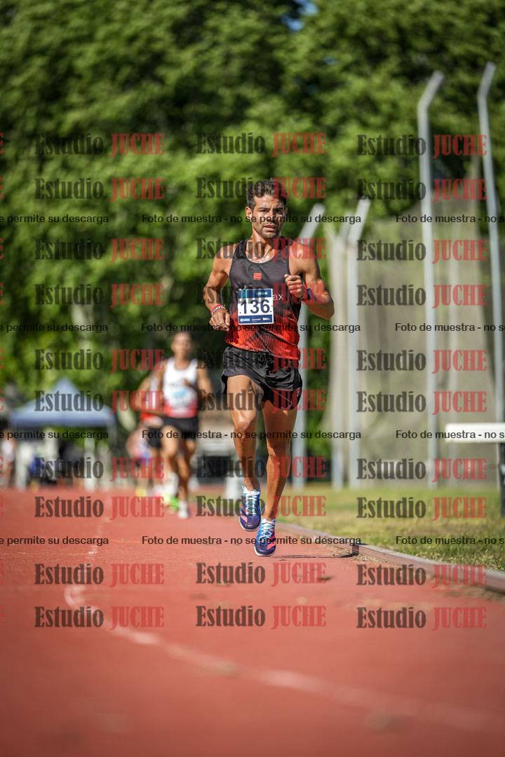 Fotos de los 10.000 m de varones - serie 1