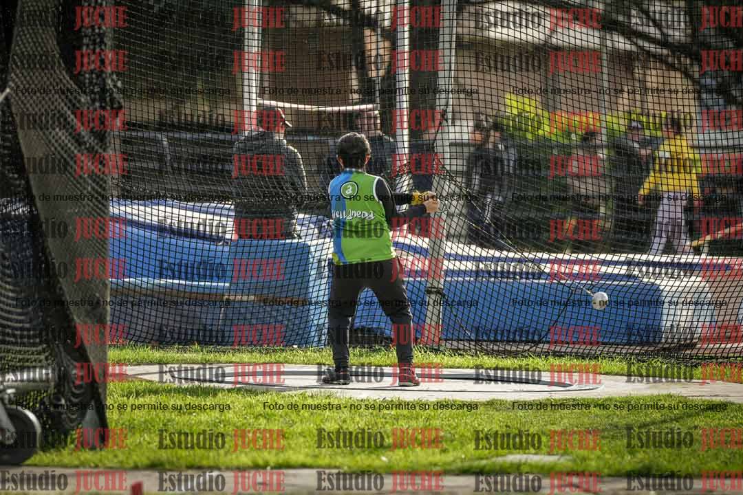 Fotos del lanzamiento de martillo de varones