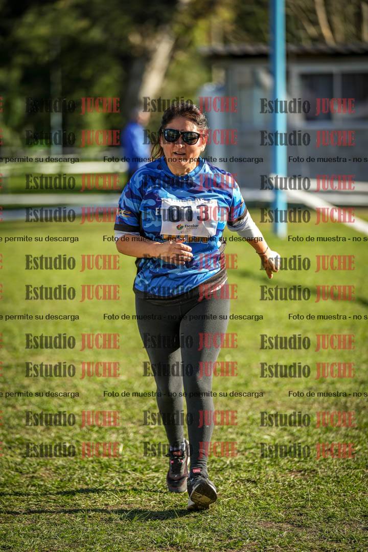 Fotos de la llegada del cross de 4000 m - mujeres
