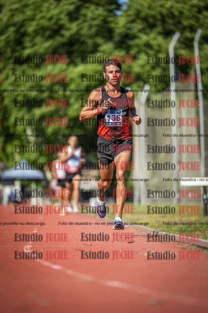Fotos de los 10.000 m de varones - serie 1