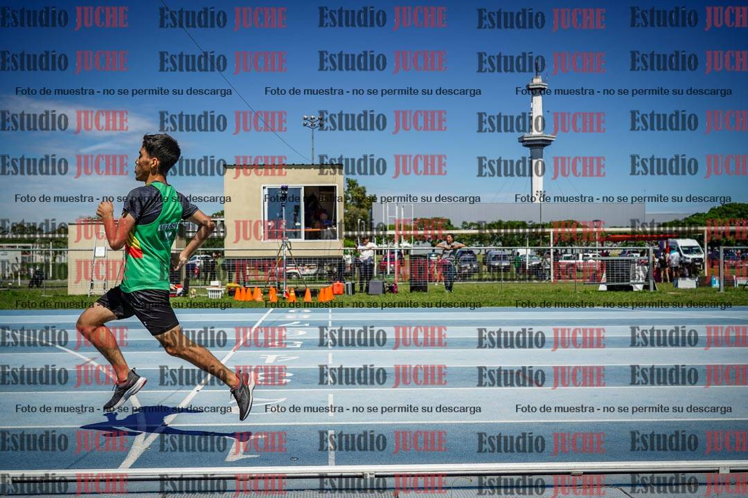 Fotos de los 600 m llanos de varones