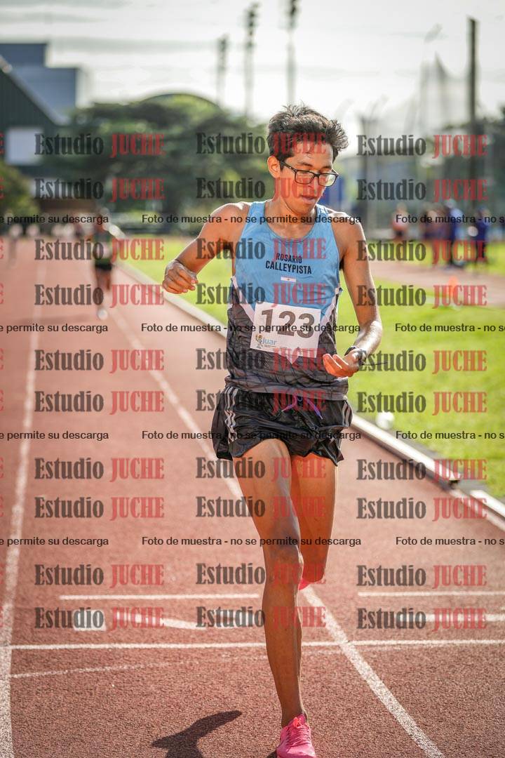 Fotos de los 3000 m con obstáculos de varones