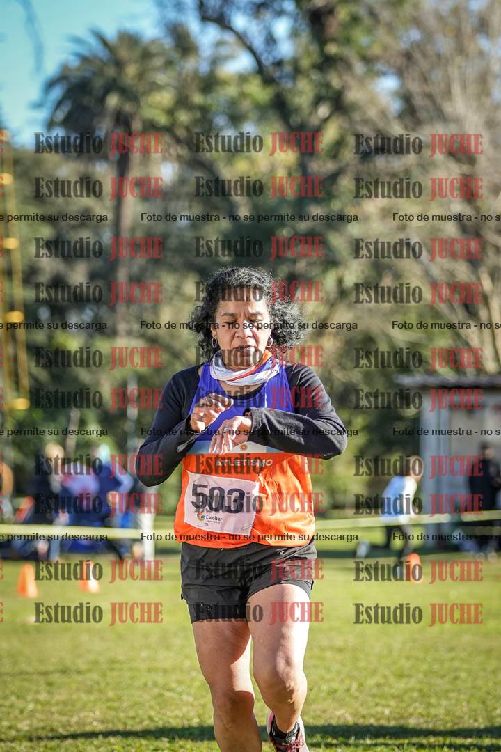Fotos de la llegada del cross de 4000 m - mujeres