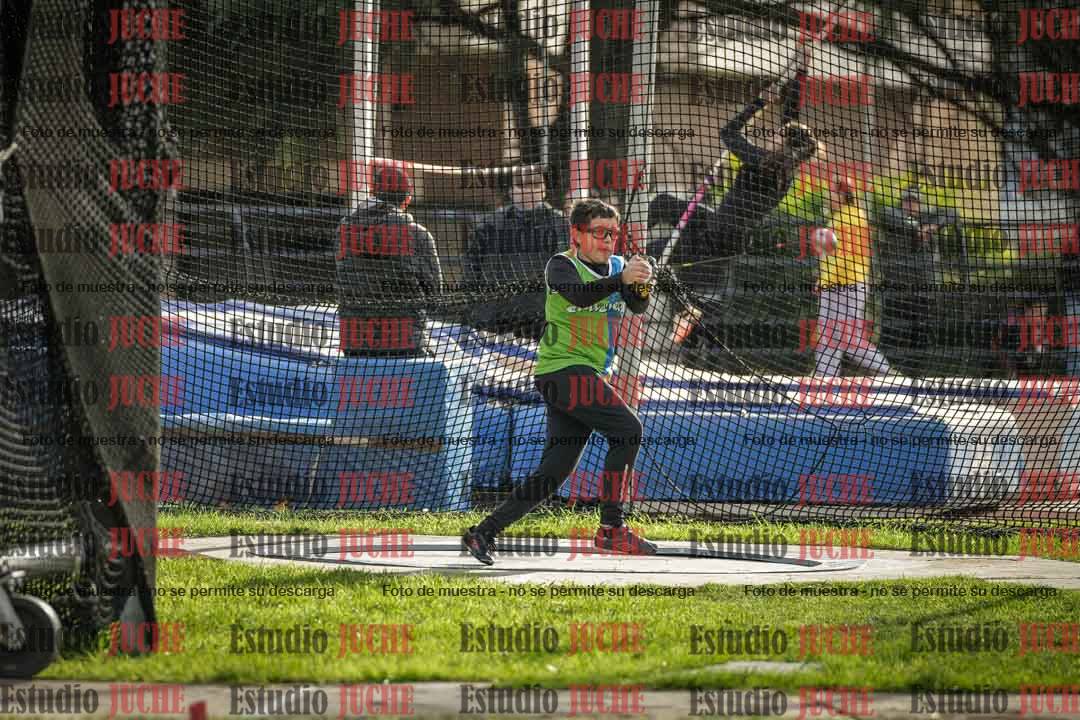 Fotos del lanzamiento de martillo de varones