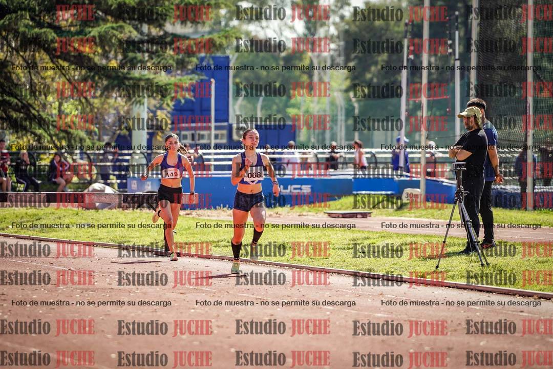 Fotos de los 1500 m con obstáculos de mujeres
