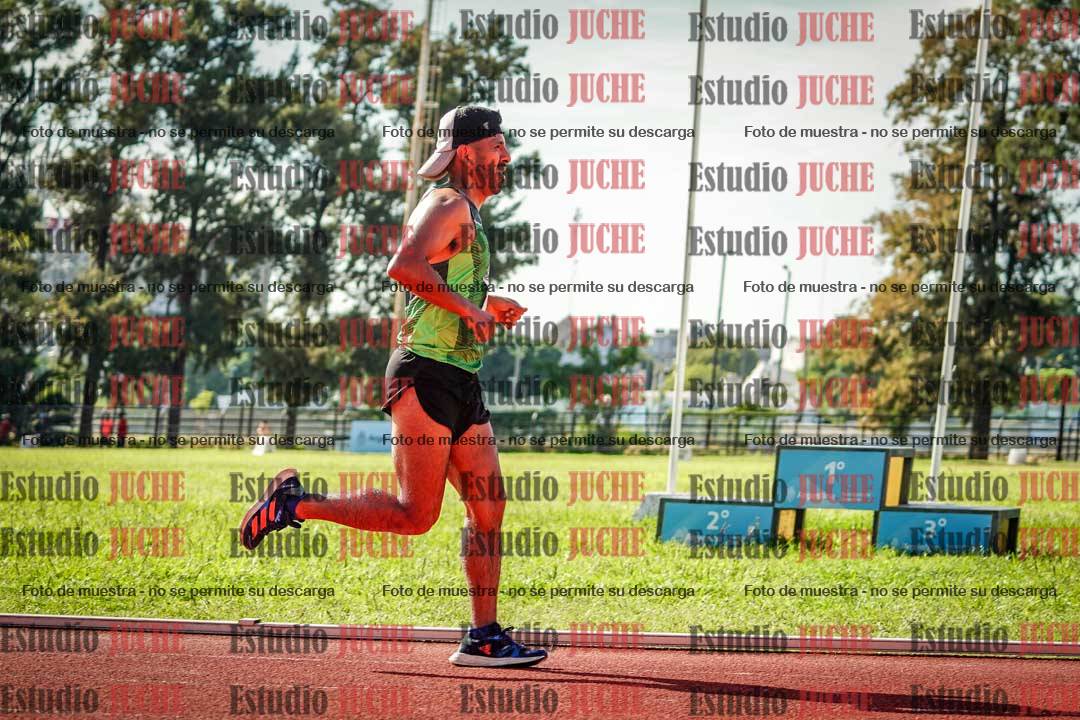 Fotos de los 3000 m con obstáculos de varones