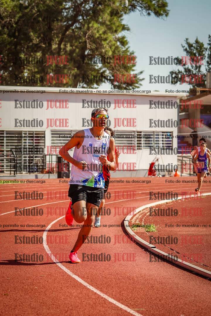 Fotos de los 600 m llanos de varones - U16