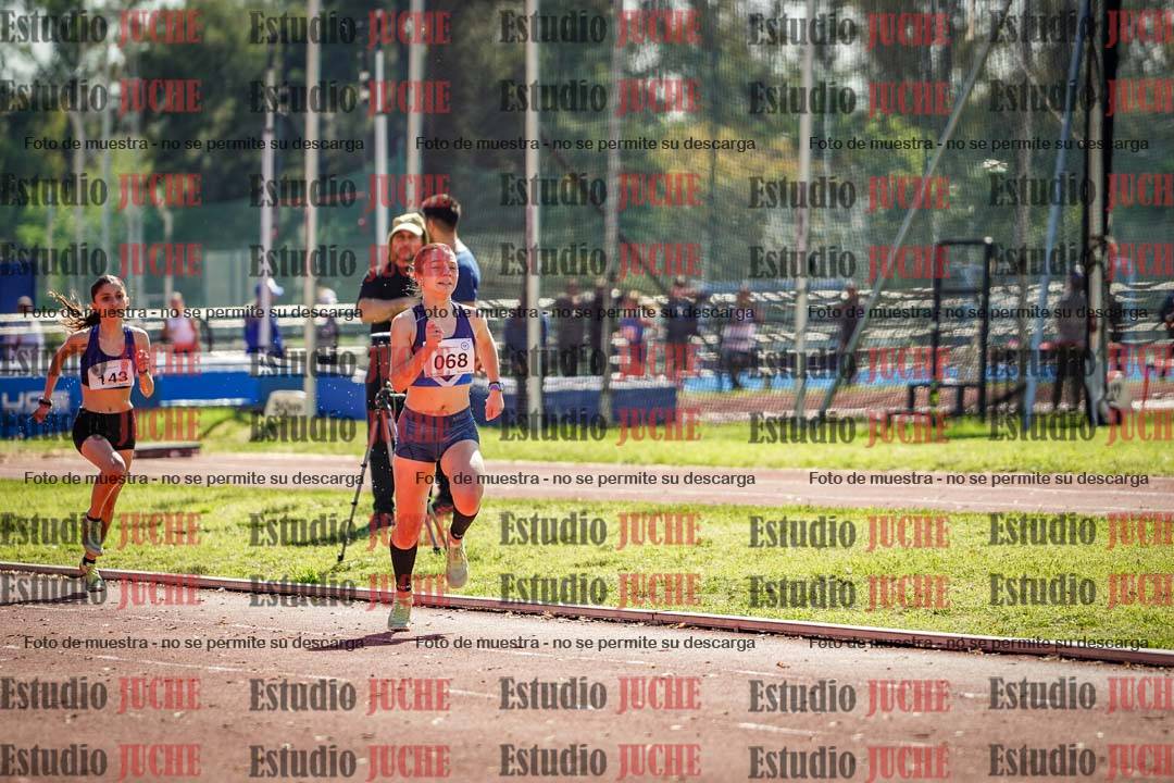 Fotos de los 1500 m con obstáculos de mujeres