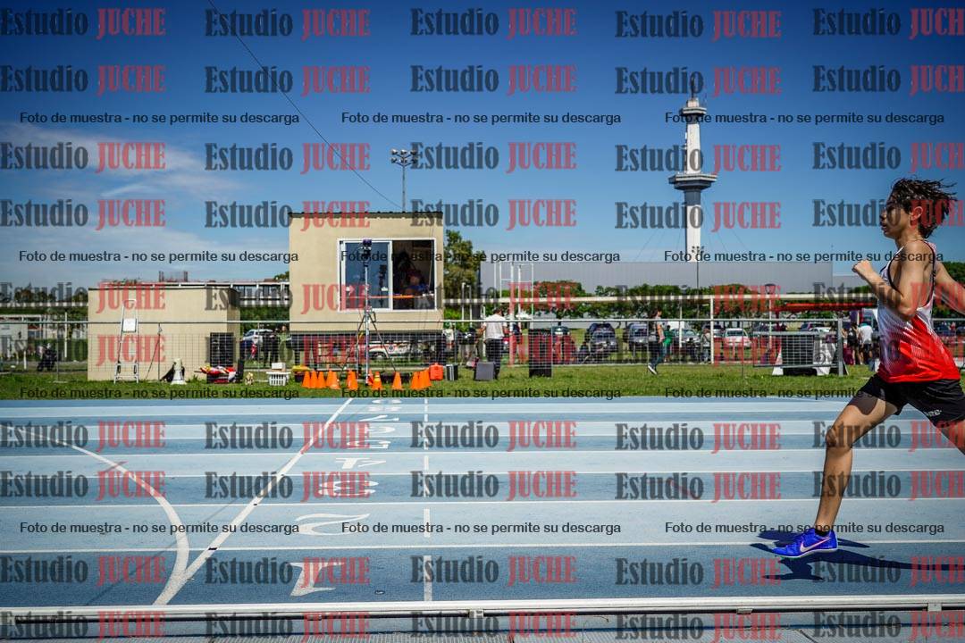 Fotos de los 600 m llanos de varones