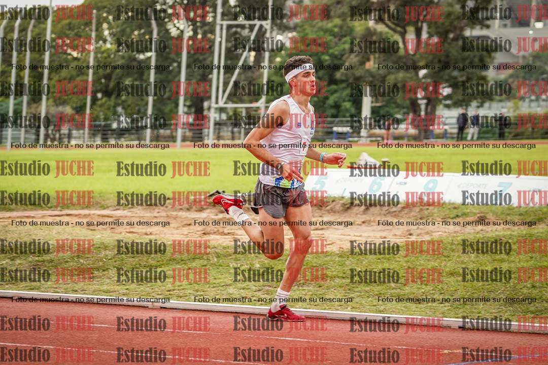 Fotos de los 3000 m con obstáculos de varones
