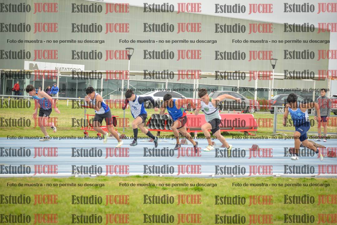 Fotos de los 100 m llanos de varones