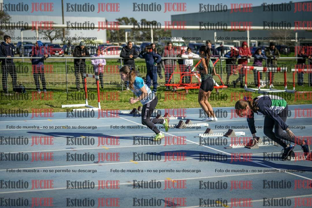 Fotos de los 80 m llanos de mujeres - U14