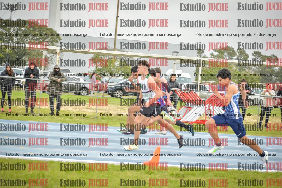 Fotos de los 100 m llanos de varones