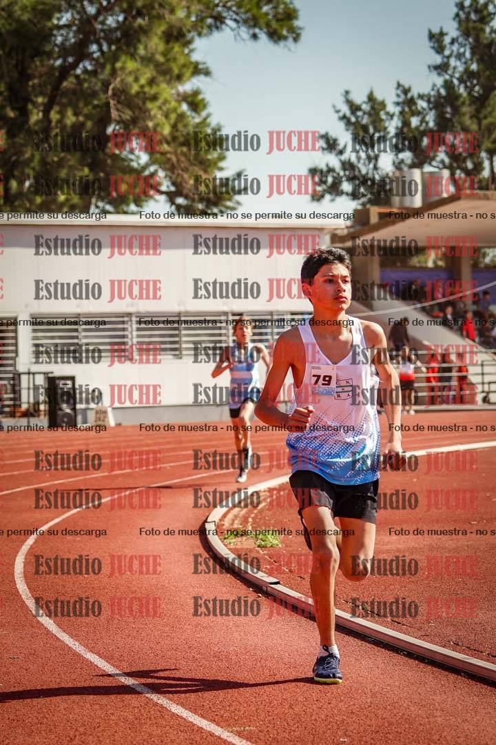 Fotos de los 600 m llanos de varones - U16