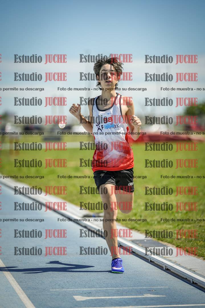 Fotos de los 600 m llanos de varones