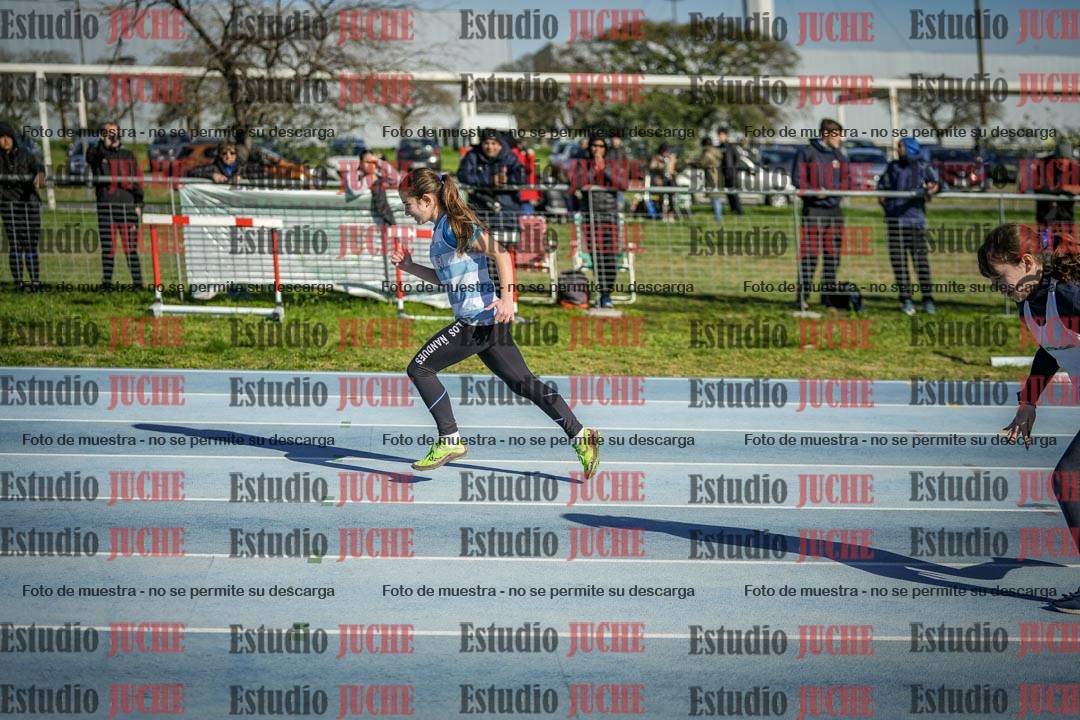 Fotos de los 80 m llanos de mujeres - U14
